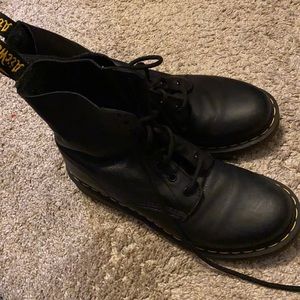 Women’s Pascal Doc Martens